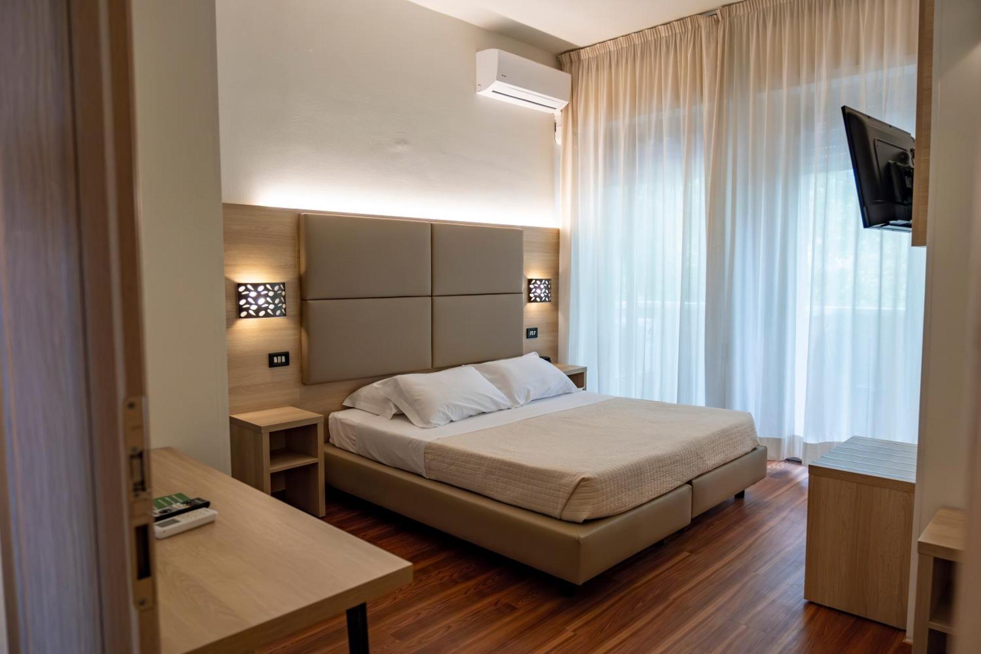 Hotel St Gregory Park Rimini Eksteriør bilde